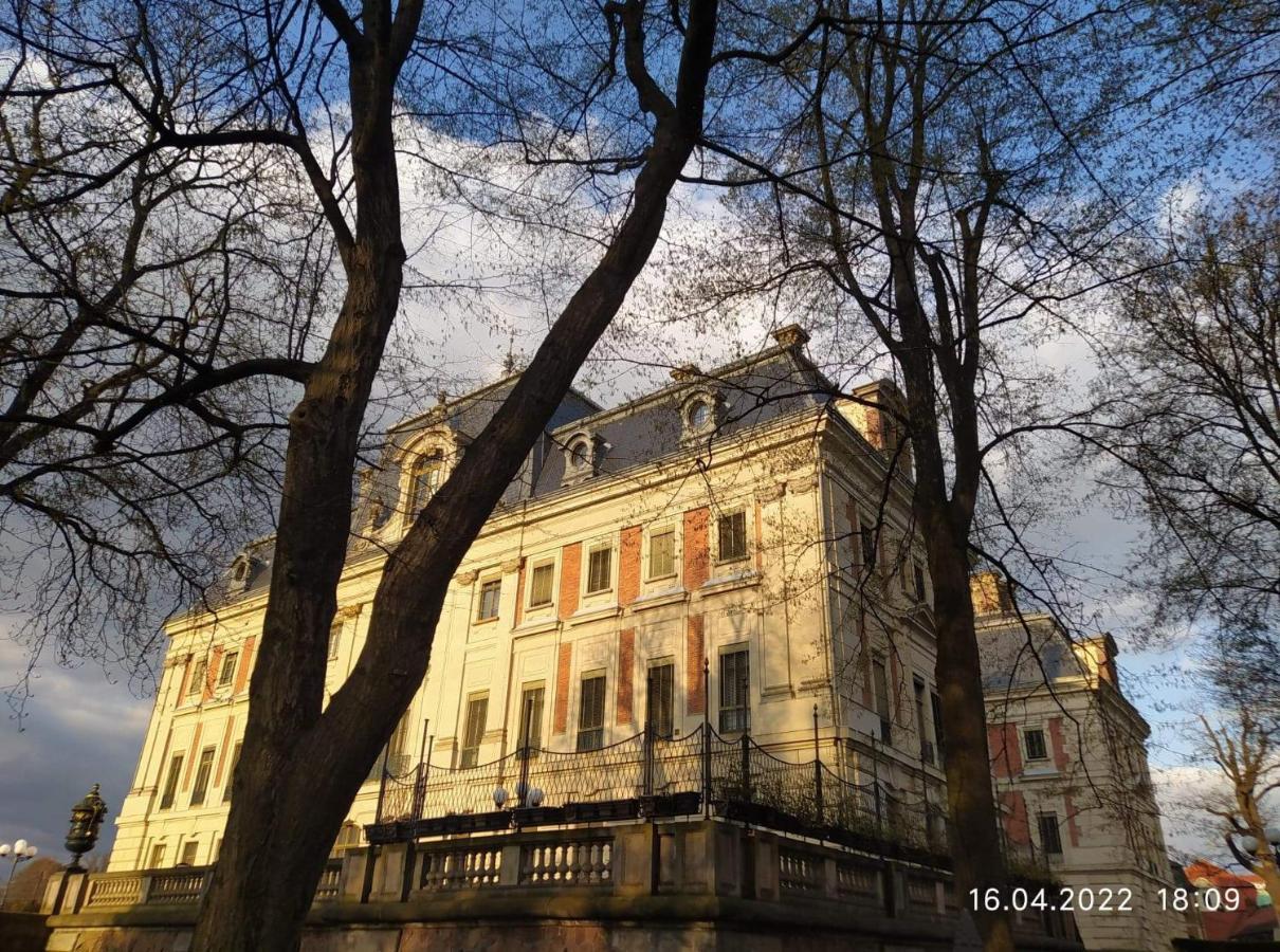 Apartament Przy Zamku Pszczyna Exterior foto